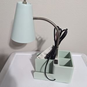 Desk lamp